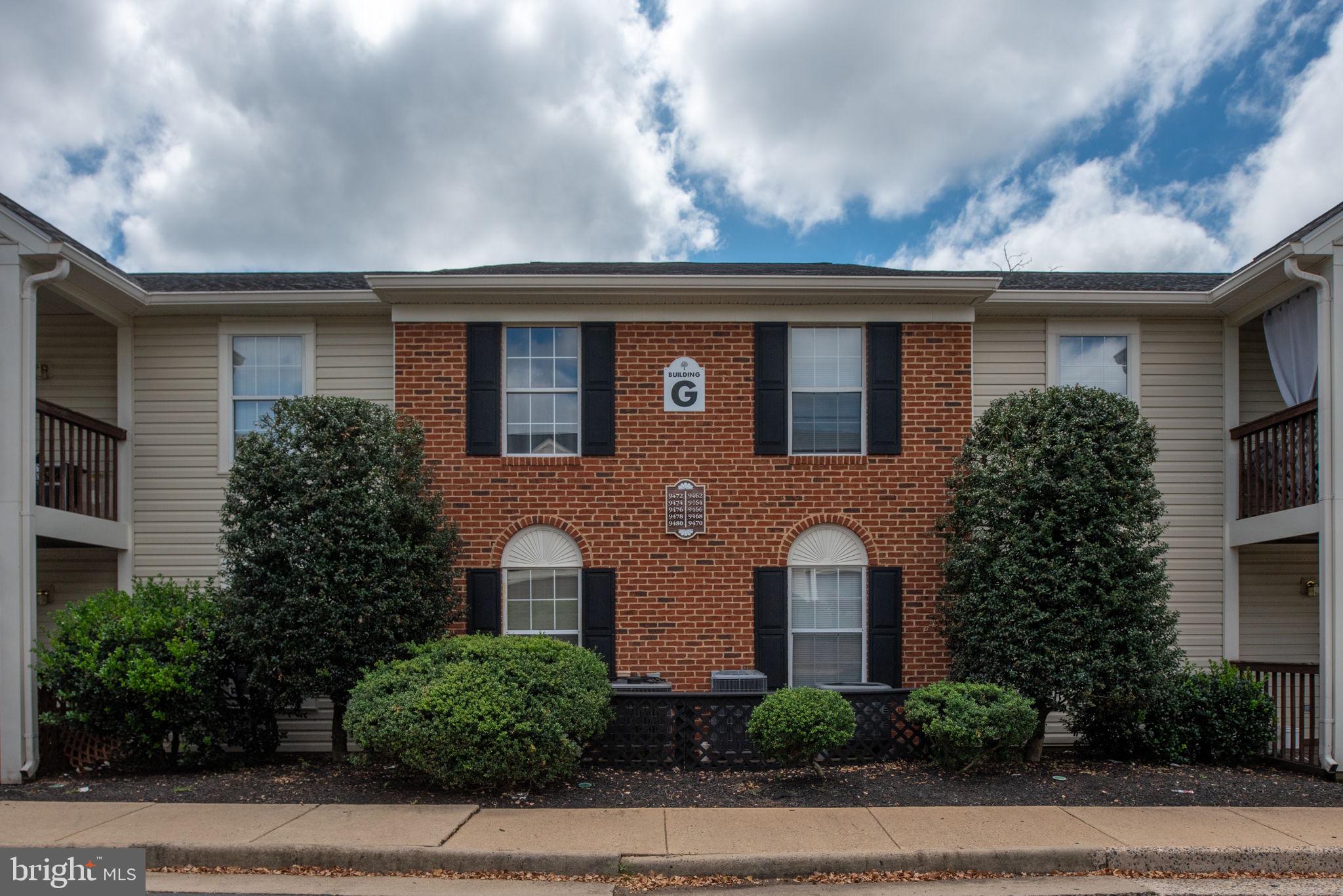 9476 SCARLET OAK DRIVE
