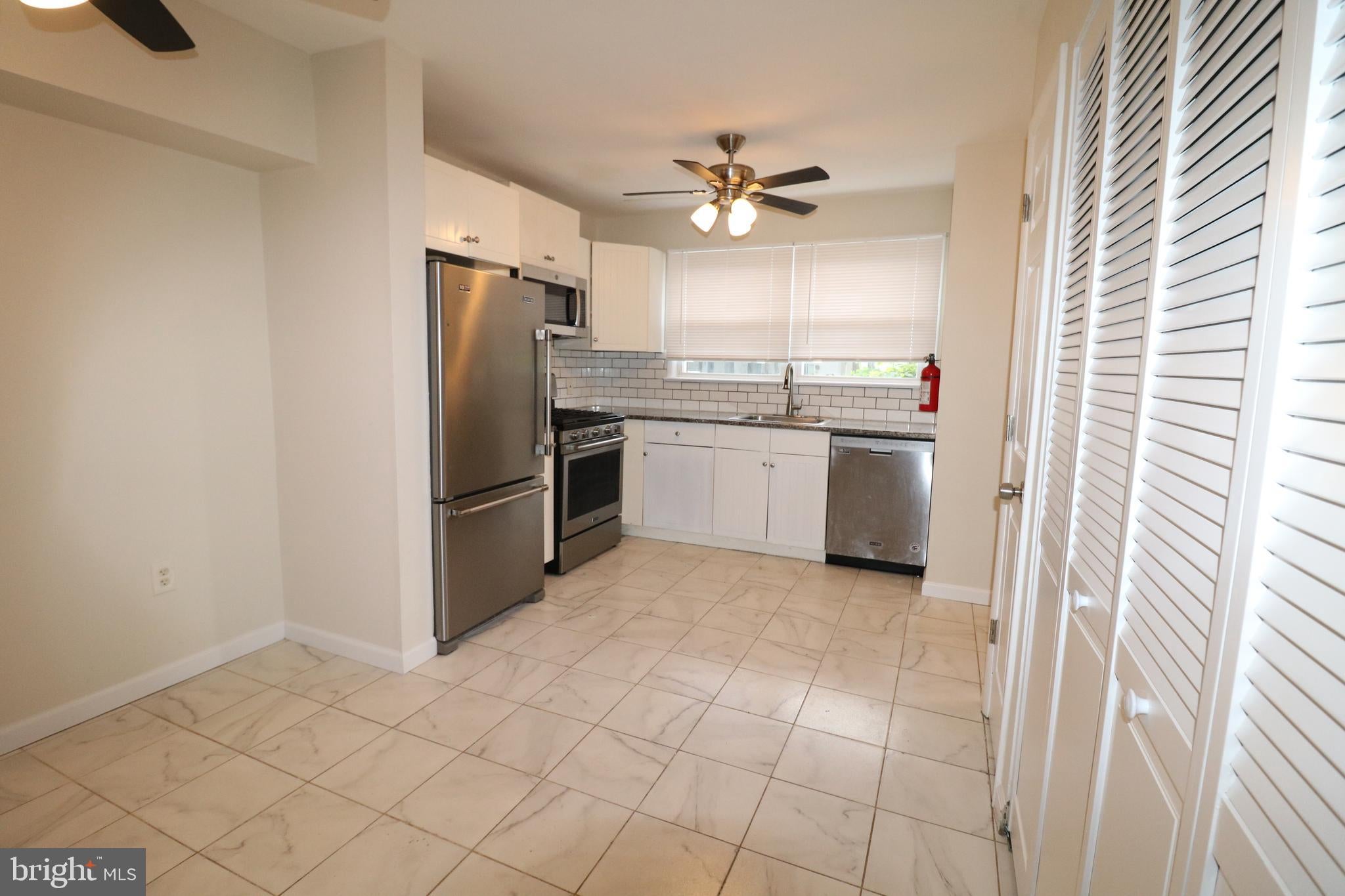 32 PIN OAK LANE