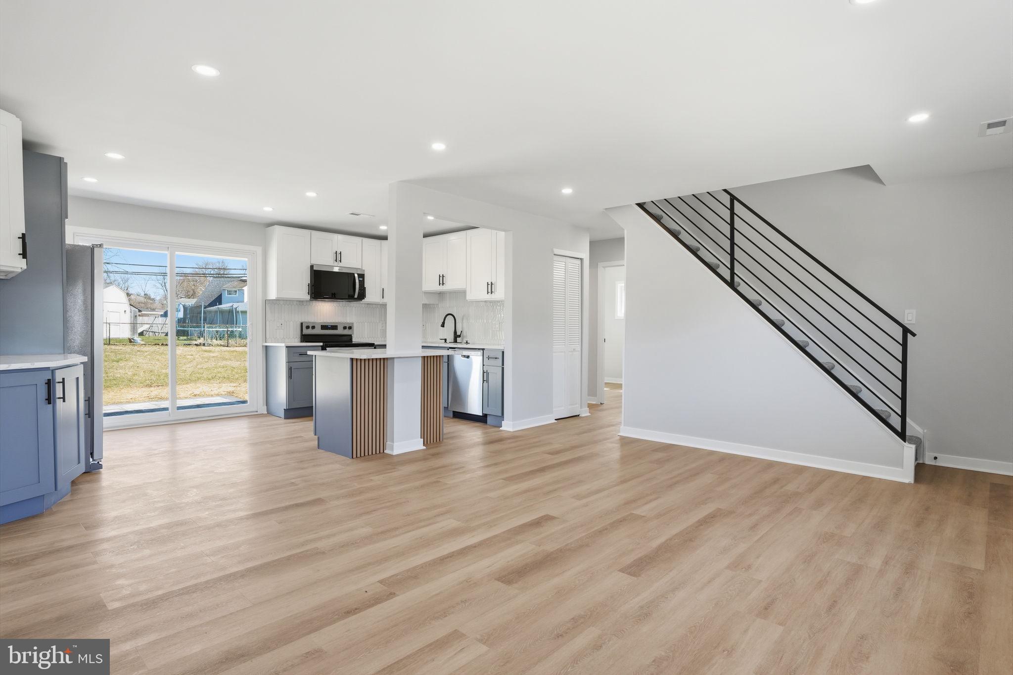 MILL CREEK FALLS - Residential