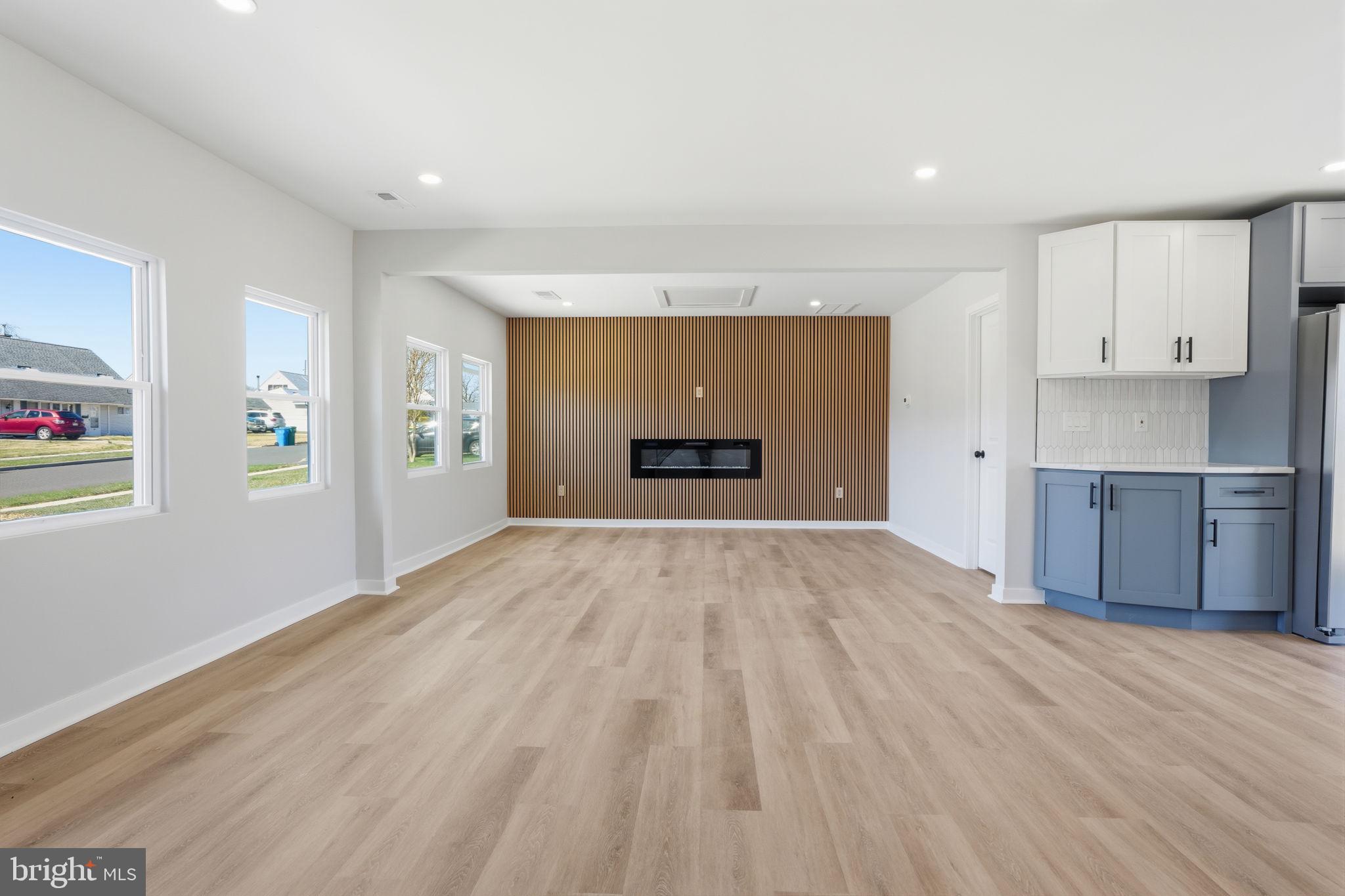 MILL CREEK FALLS - Residential