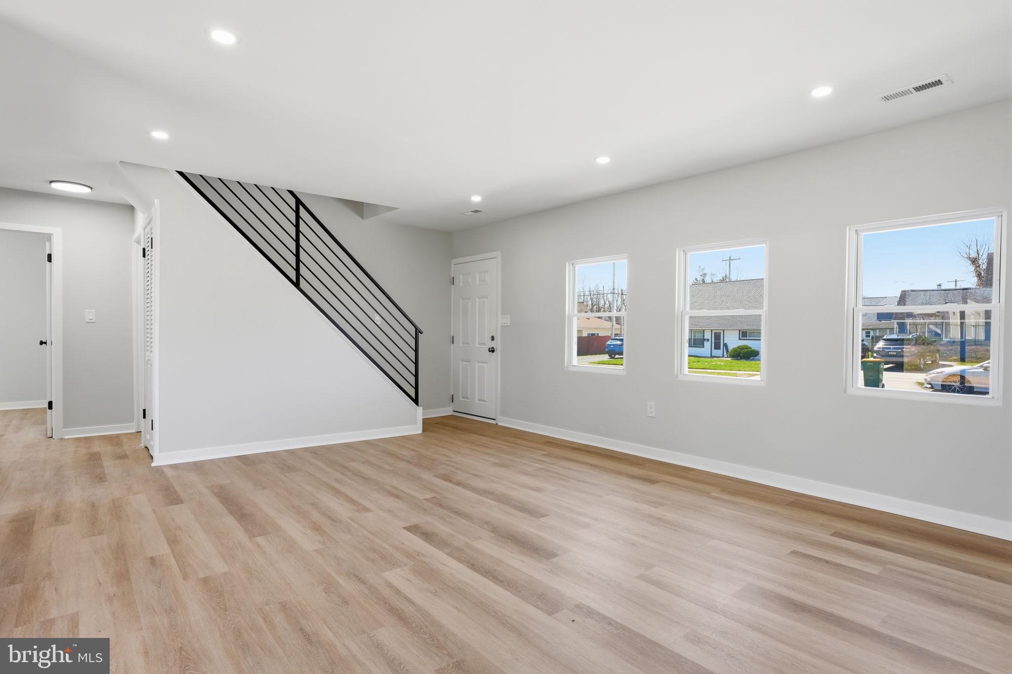 MILL CREEK FALLS - Residential