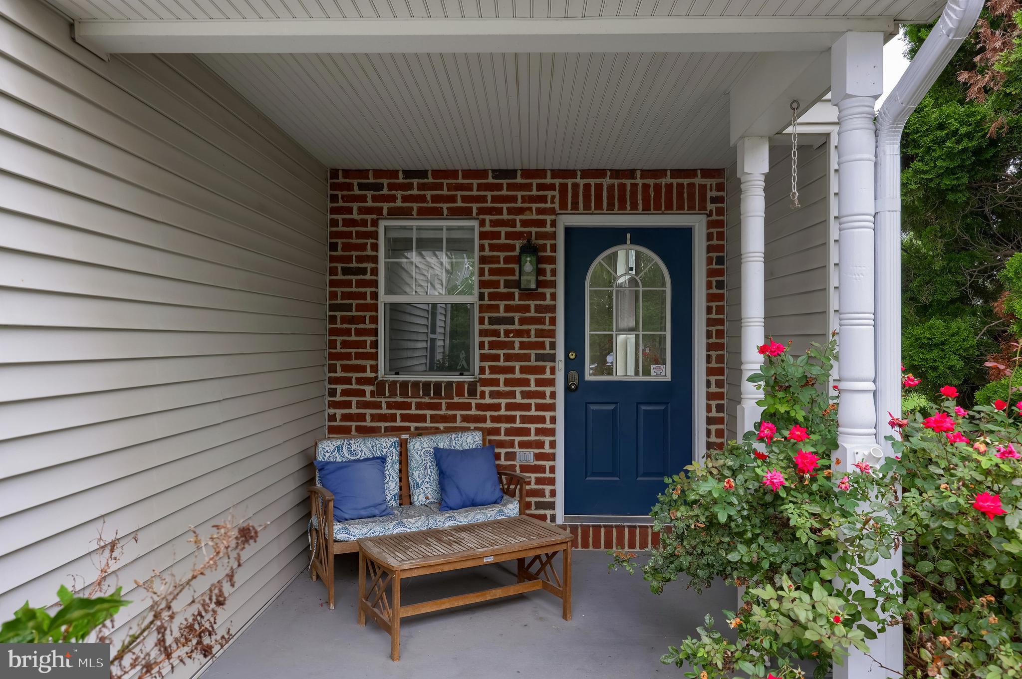 1047 KENT GARDEN