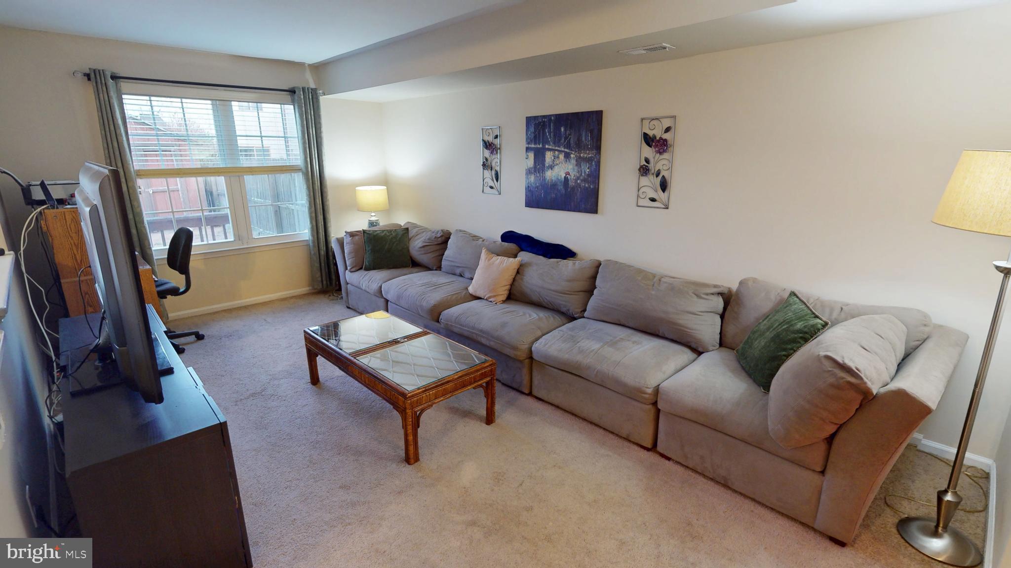 109 FOMALHAUT AVENUE