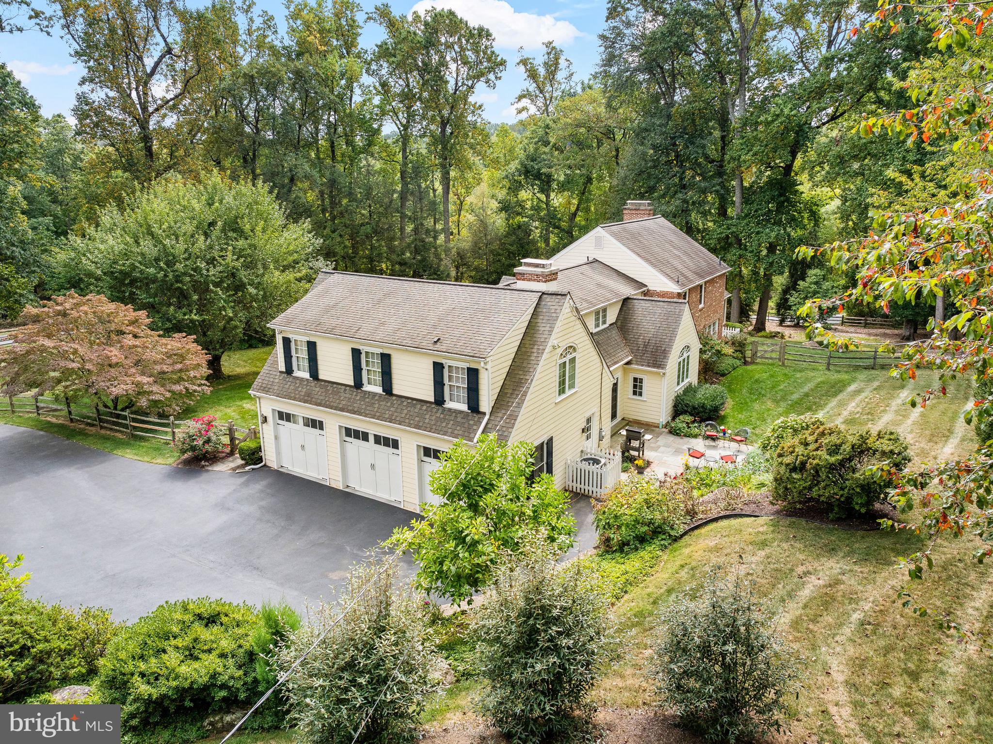 RADNOR HUNT - Residential