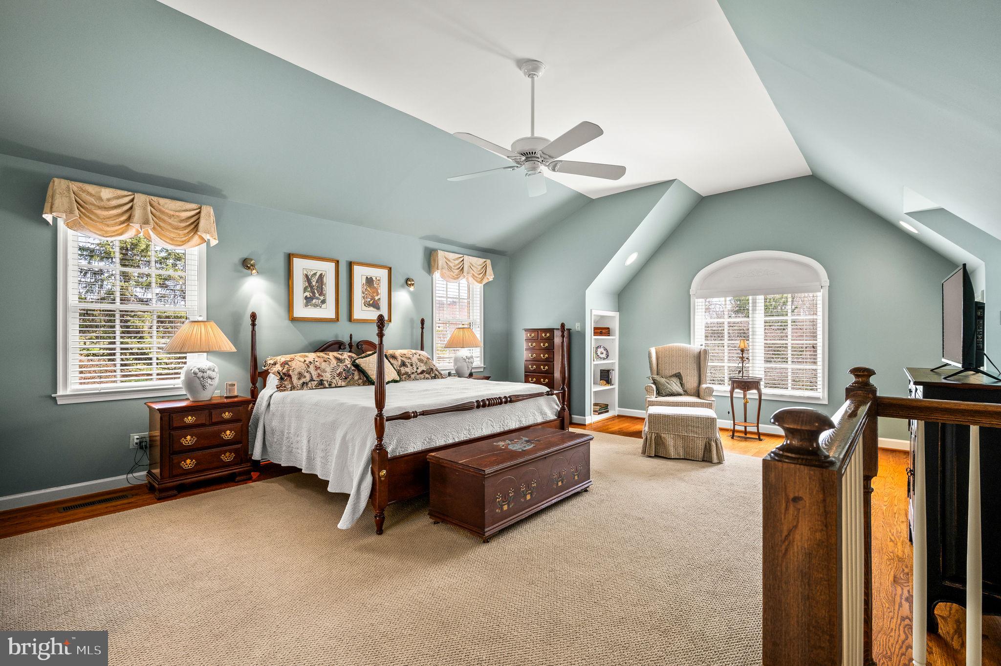 RADNOR HUNT - Residential