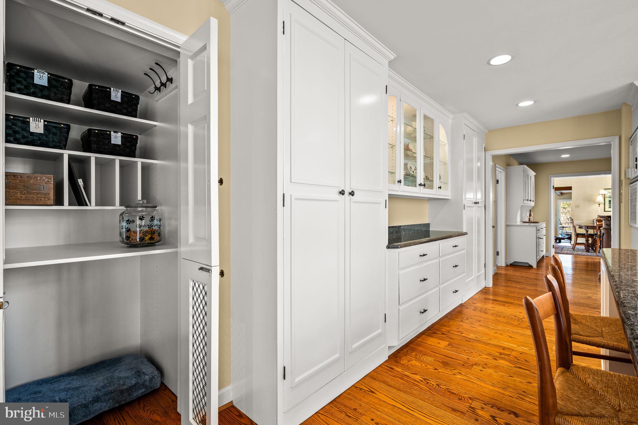 RADNOR HUNT - Residential