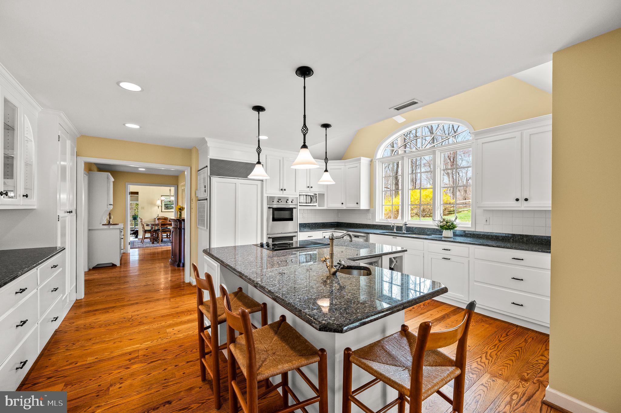 RADNOR HUNT - Residential