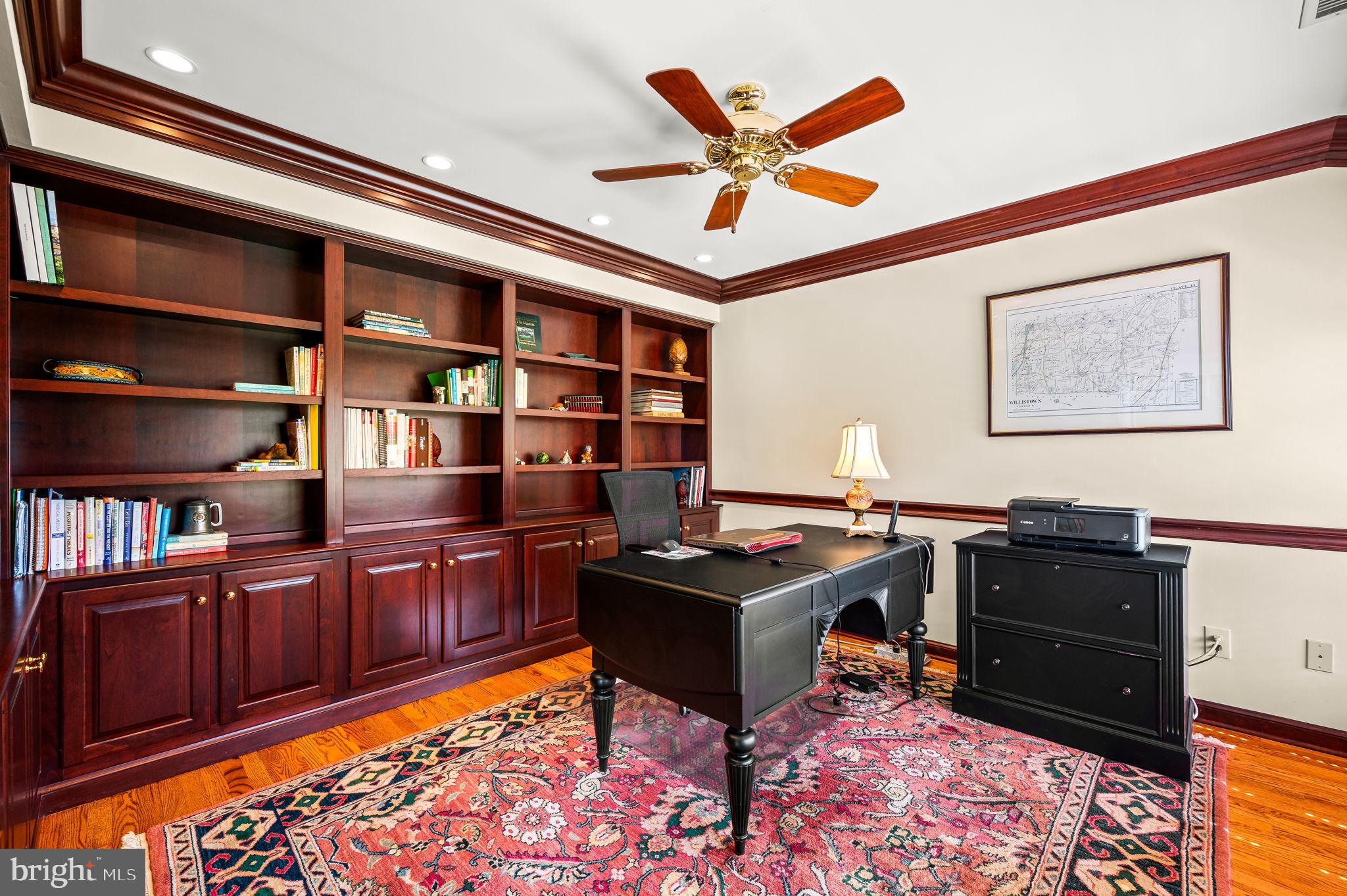 RADNOR HUNT - Residential