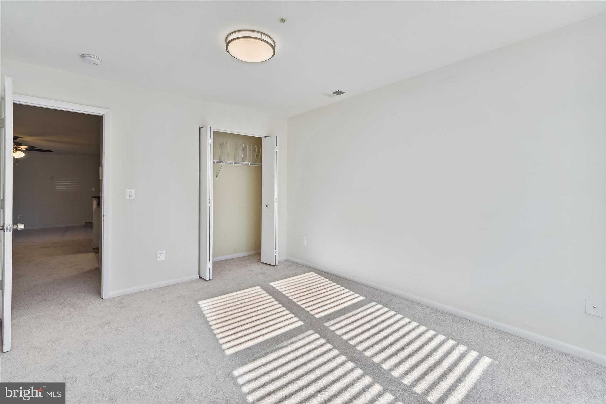 ANNAPOLIS OVERLOOK - Residential Lease