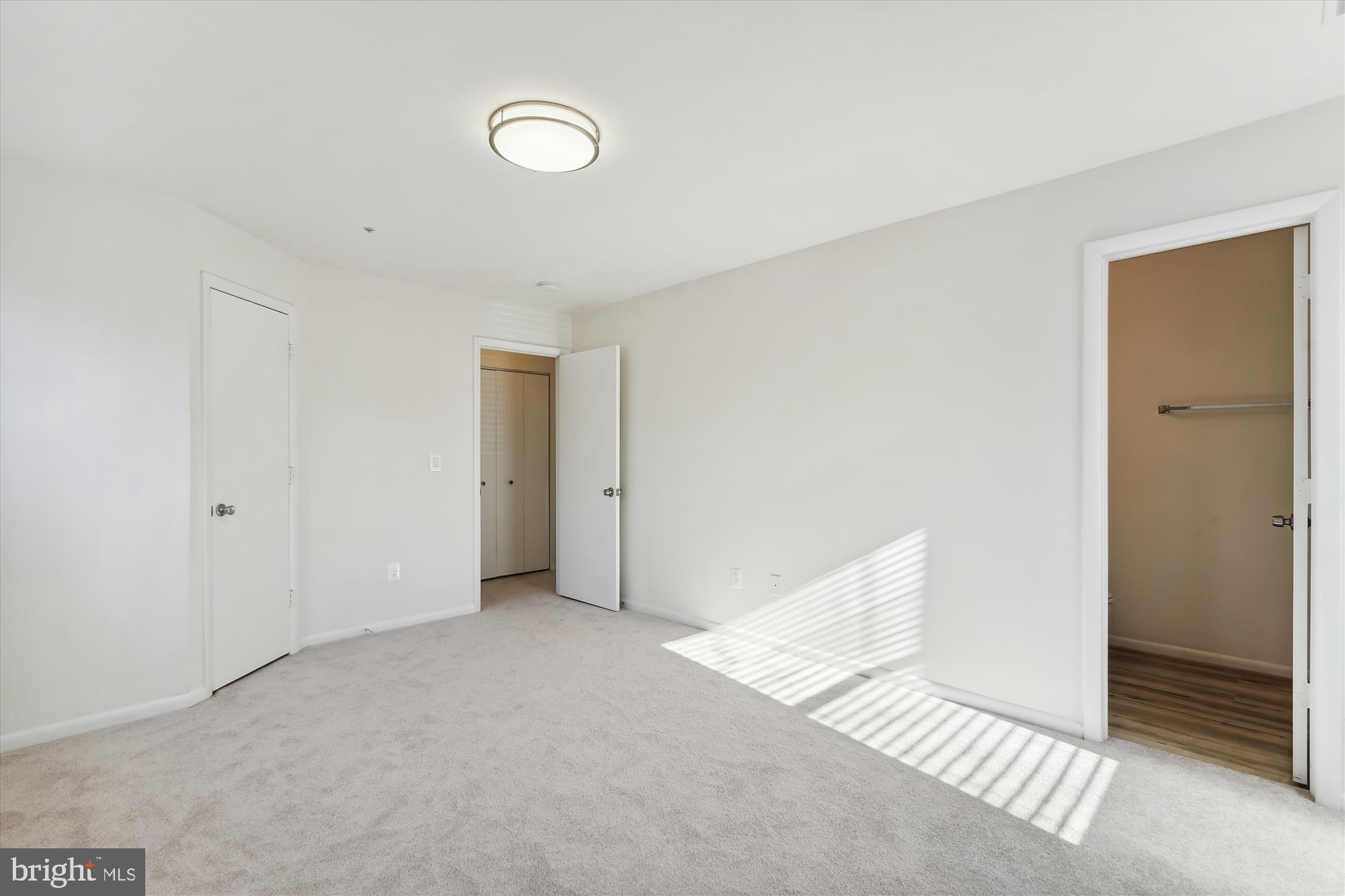 ANNAPOLIS OVERLOOK - Residential Lease