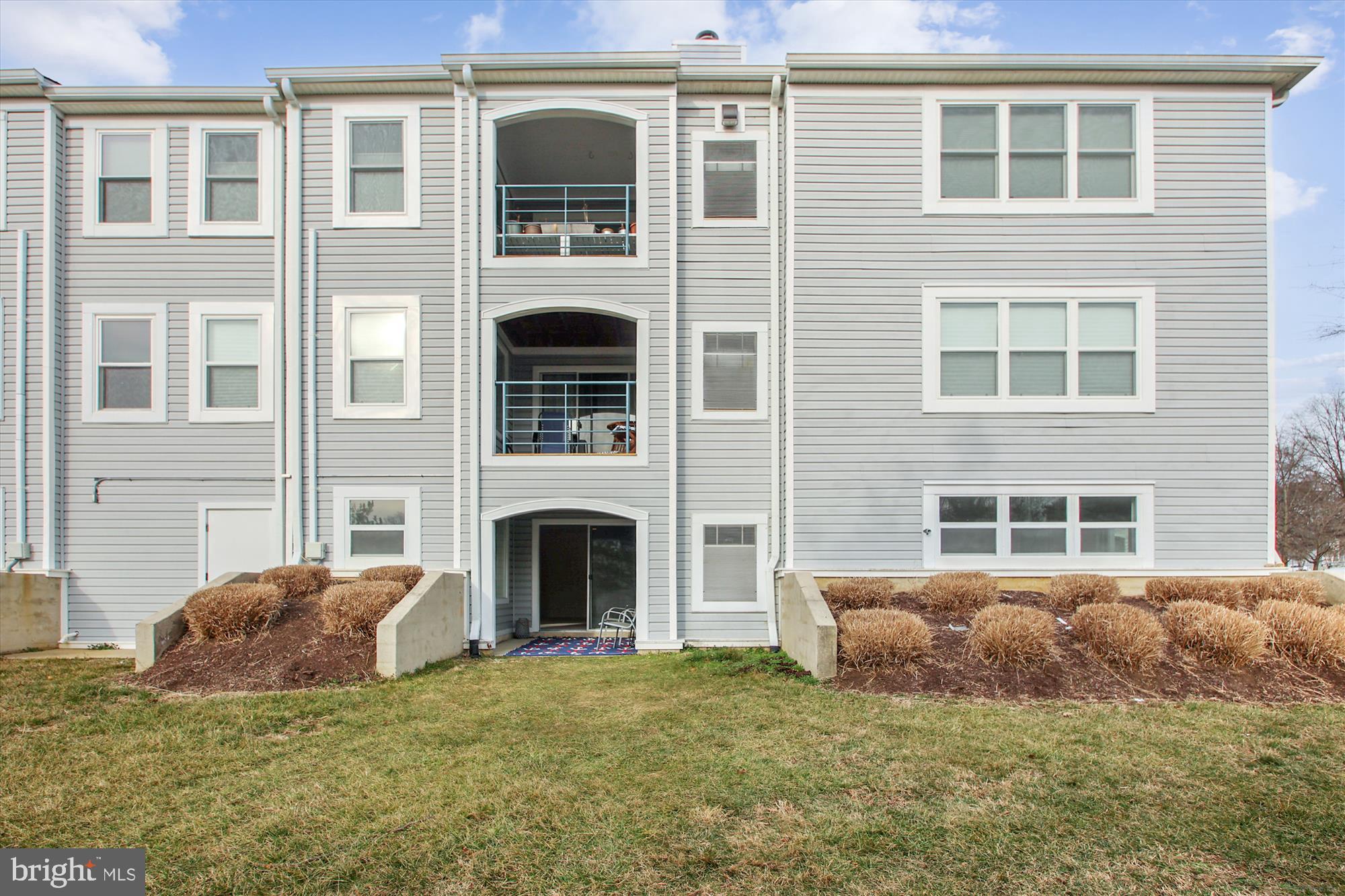 ANNAPOLIS OVERLOOK - Residential Lease