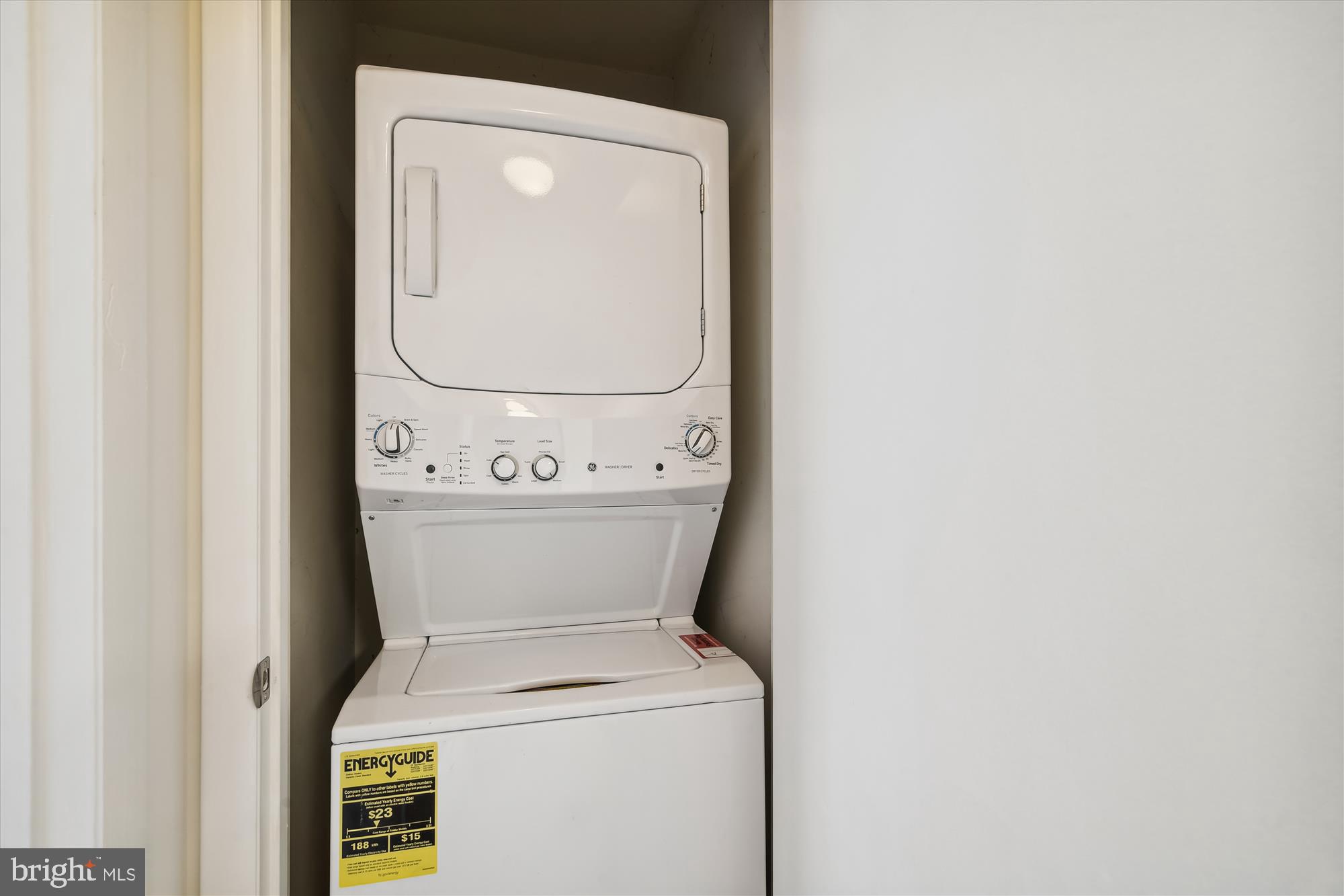 ANNAPOLIS OVERLOOK - Residential Lease