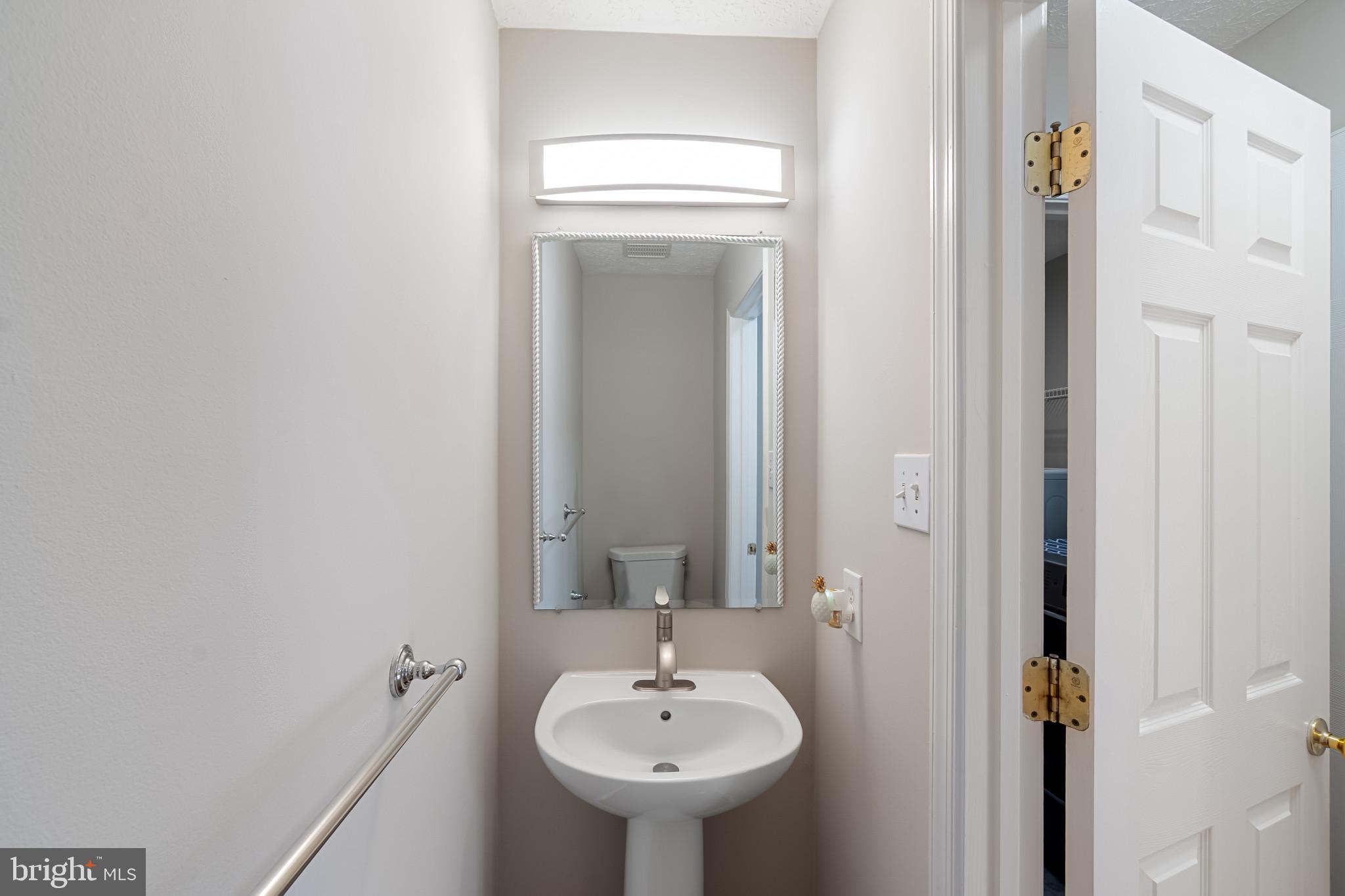 VILLAGE OF RIVER HILL - Residential