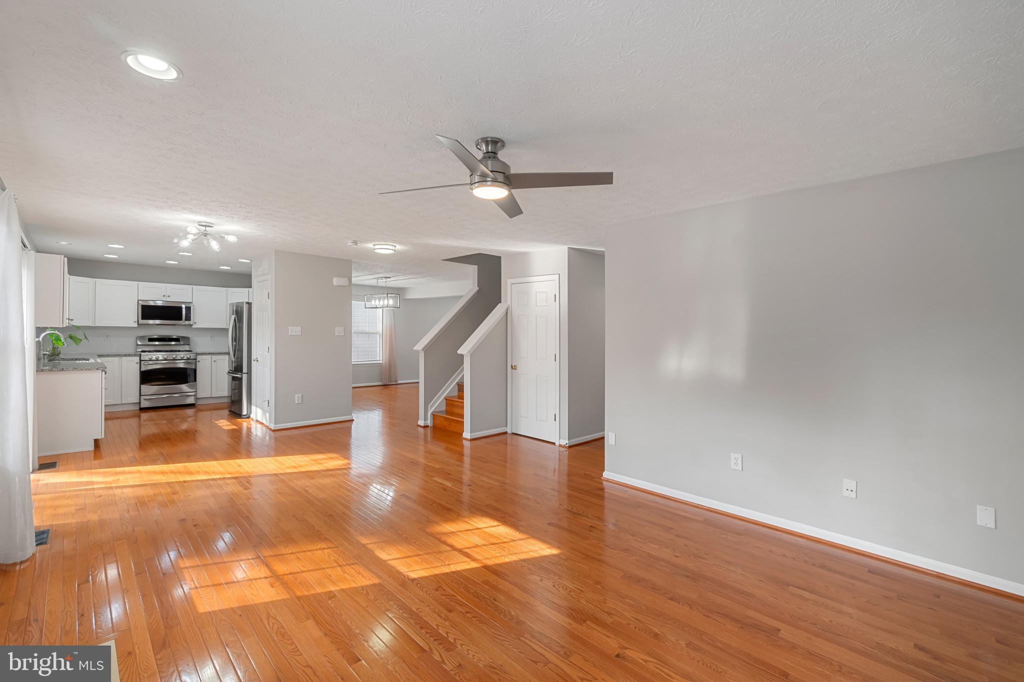 VILLAGE OF RIVER HILL - Residential