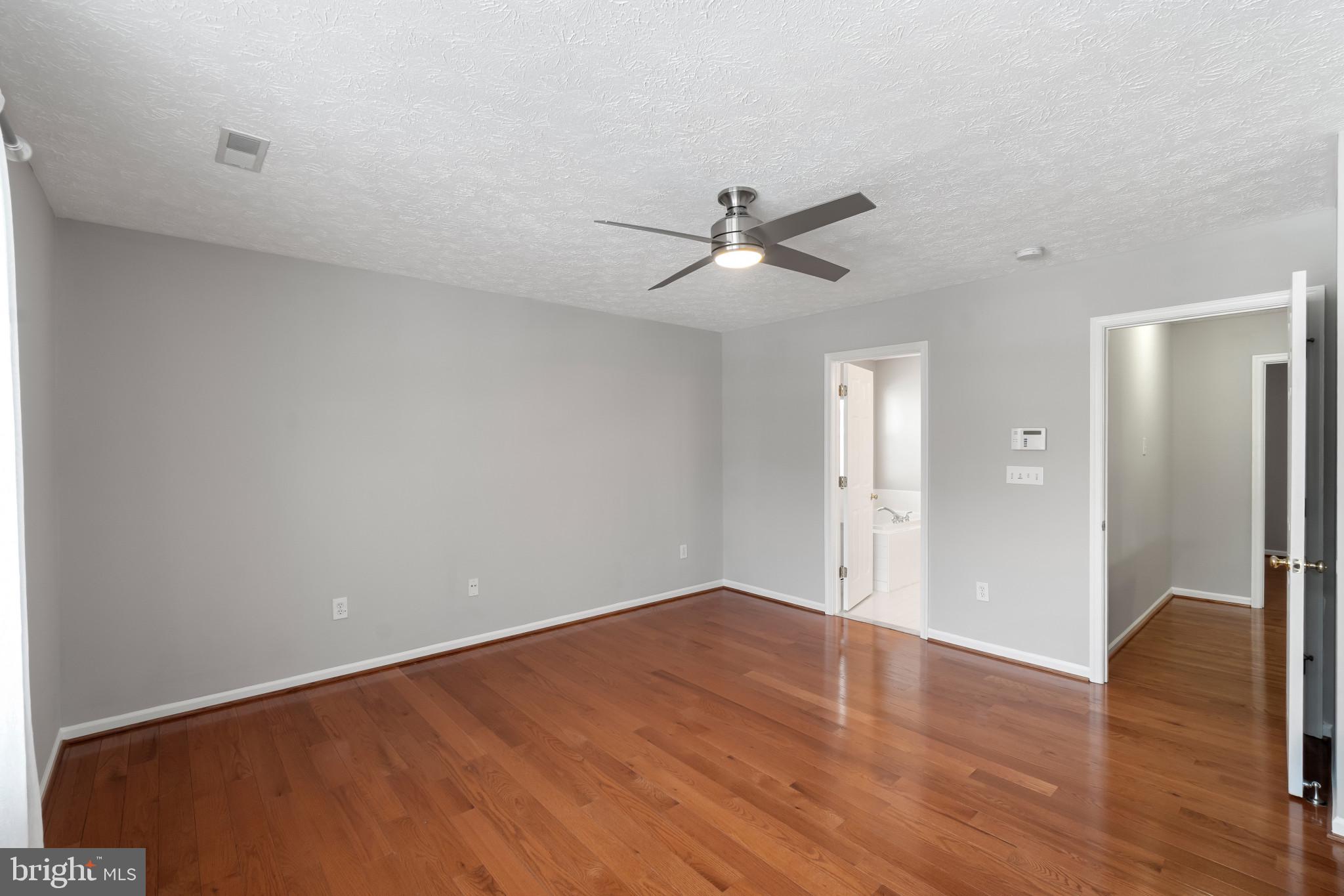 VILLAGE OF RIVER HILL - Residential