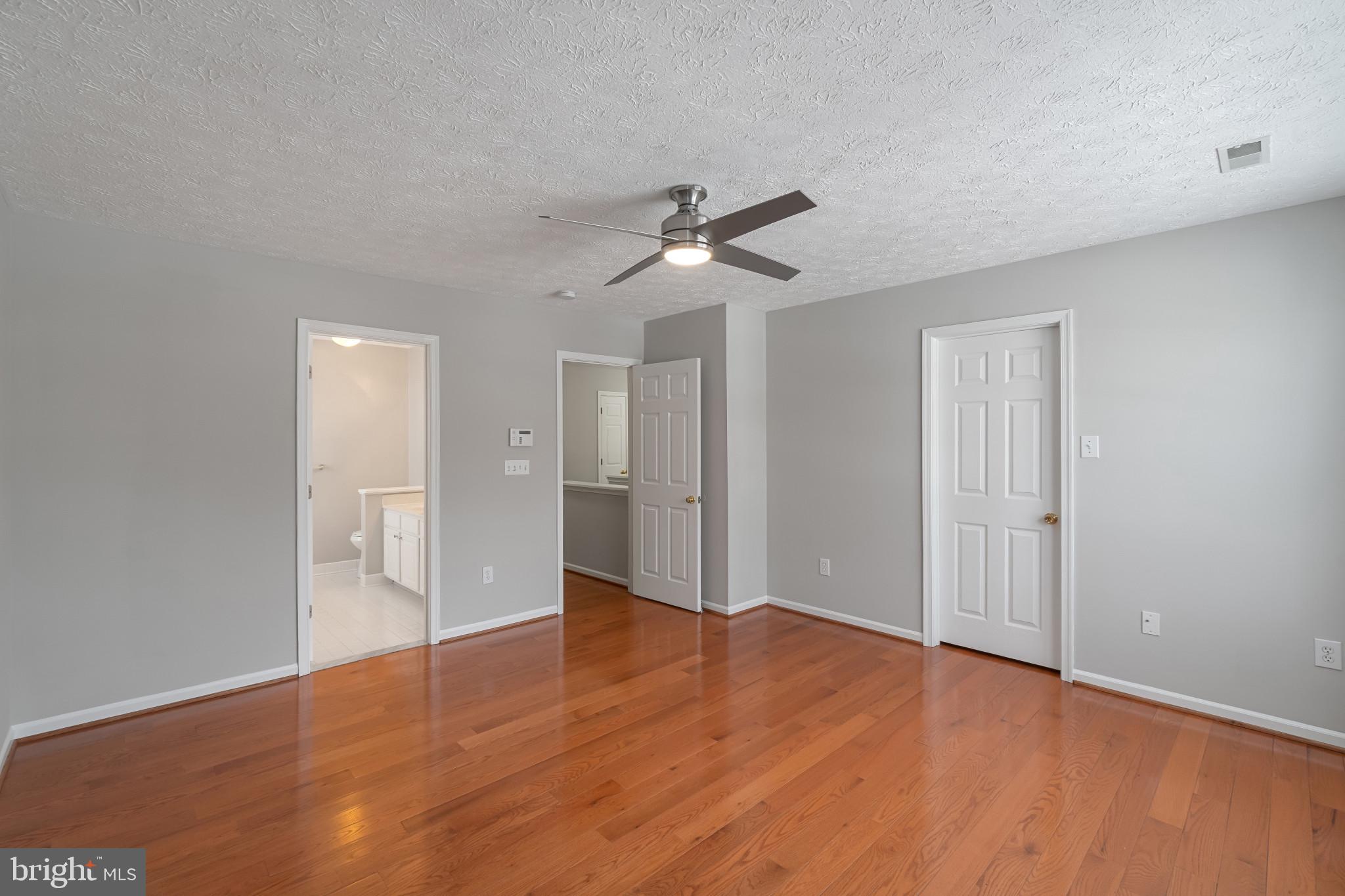 VILLAGE OF RIVER HILL - Residential