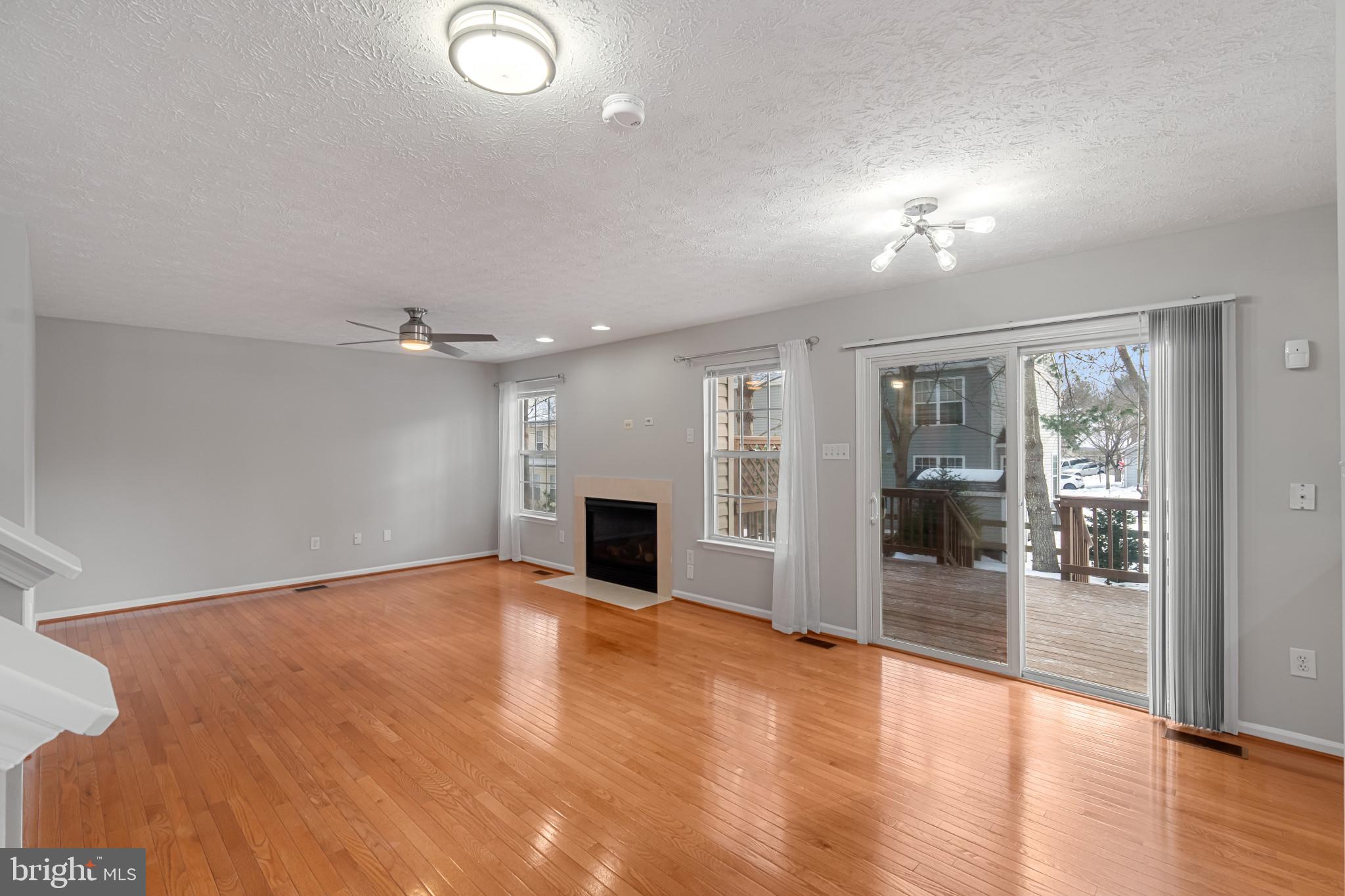 VILLAGE OF RIVER HILL - Residential