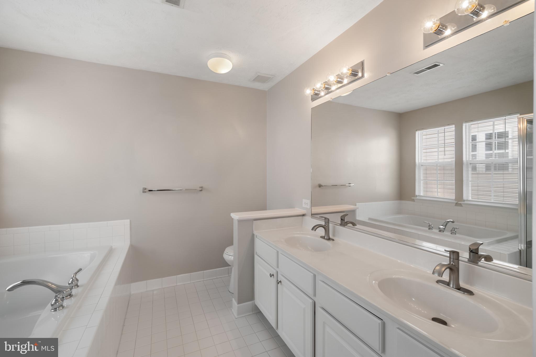 VILLAGE OF RIVER HILL - Residential