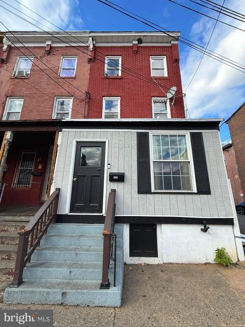 Photo of 162 Hamilton Avenue, TRENTON, NJ 08609 (MLS # NJME2068930) Photo of 162 Hamilton Avenue, TRENTON, NJ 08609 (MLS # NJME2068930)