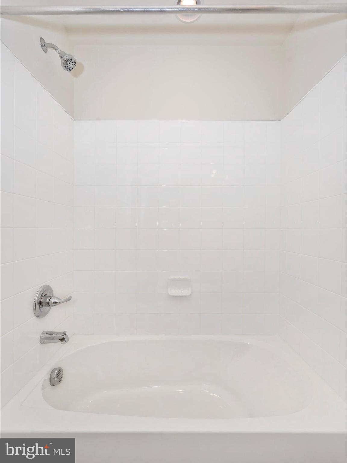 WHISPERING PINES - Residential