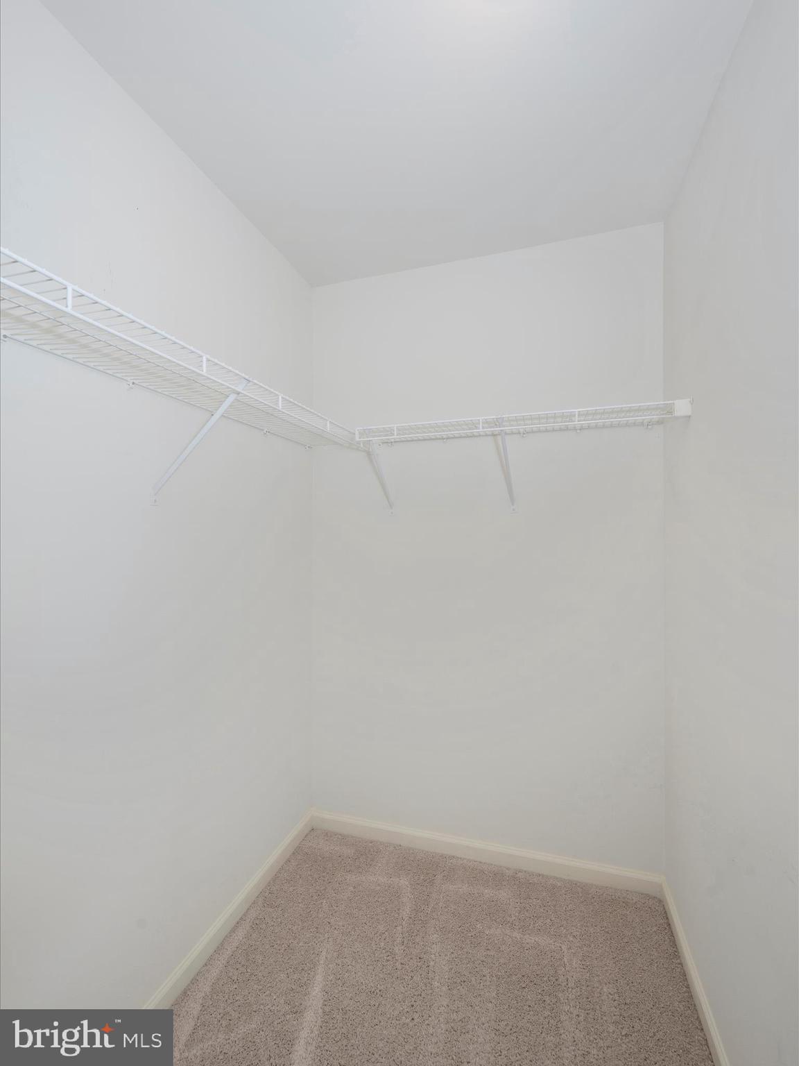 WHISPERING PINES - Residential