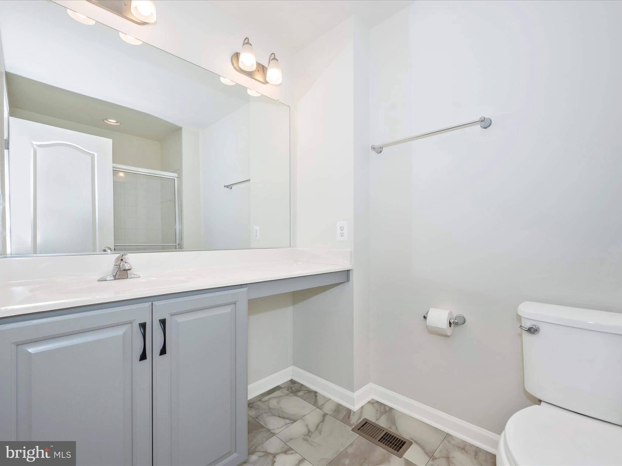 WHISPERING PINES - Residential