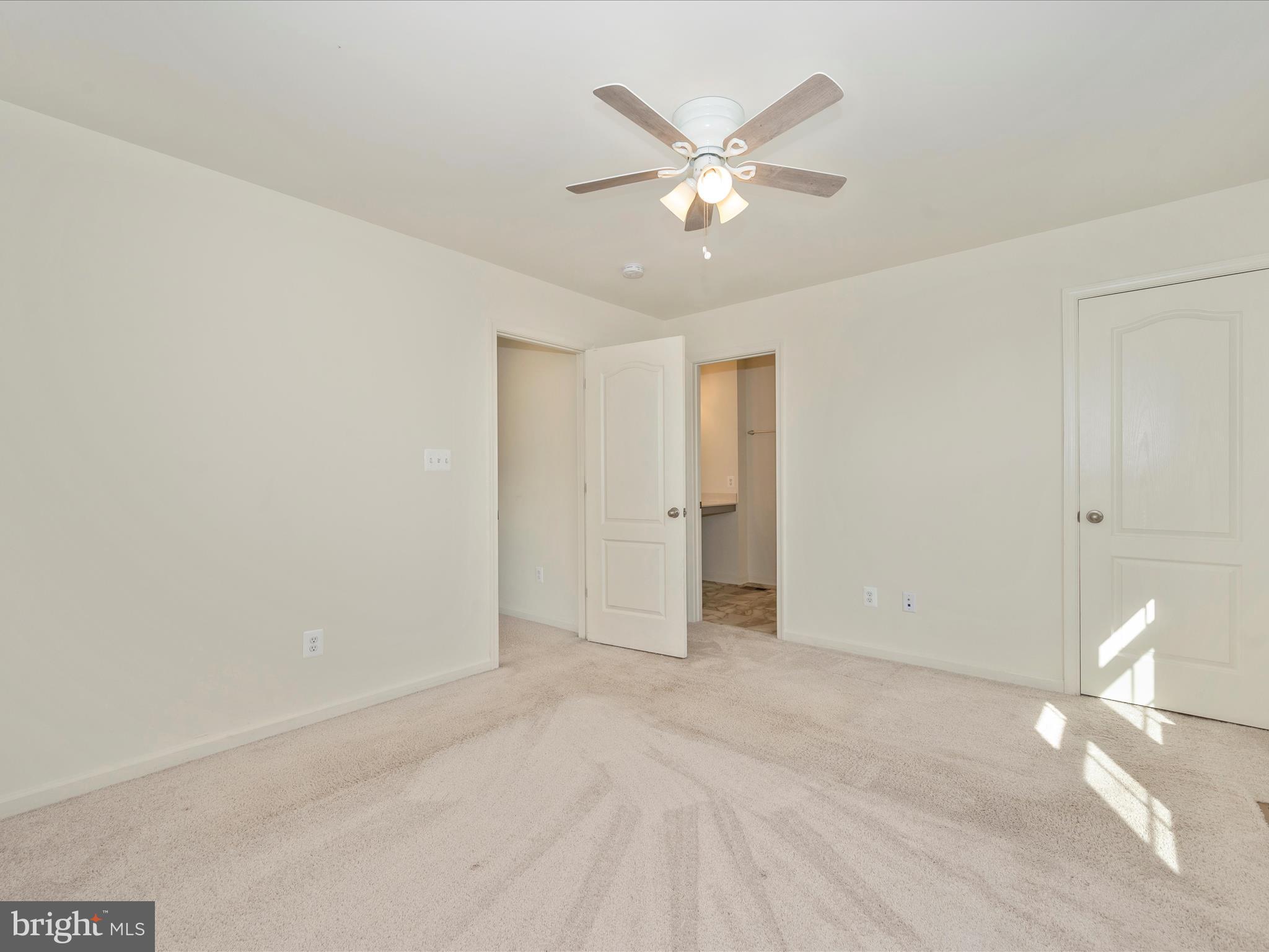 WHISPERING PINES - Residential