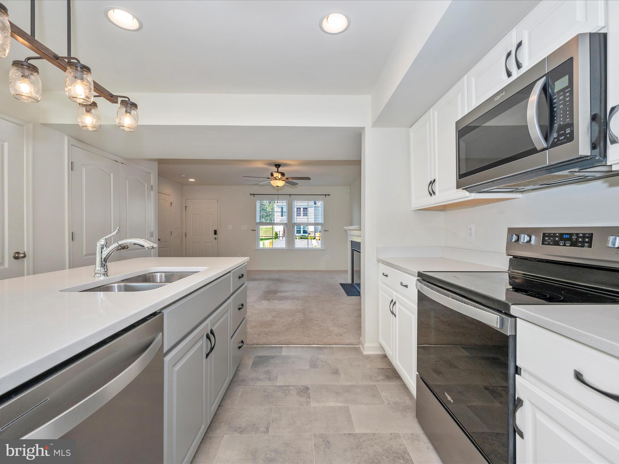 WHISPERING PINES - Residential