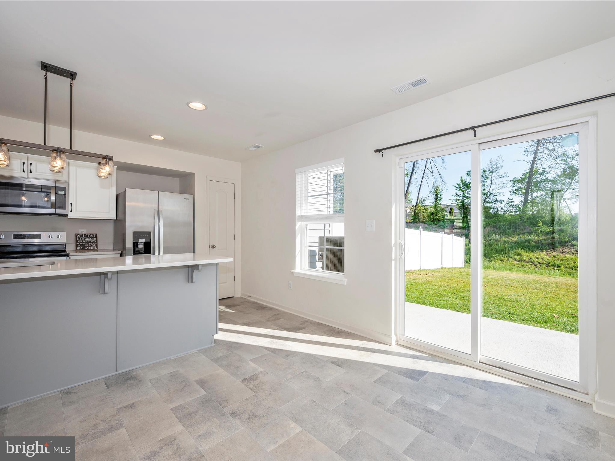 WHISPERING PINES - Residential