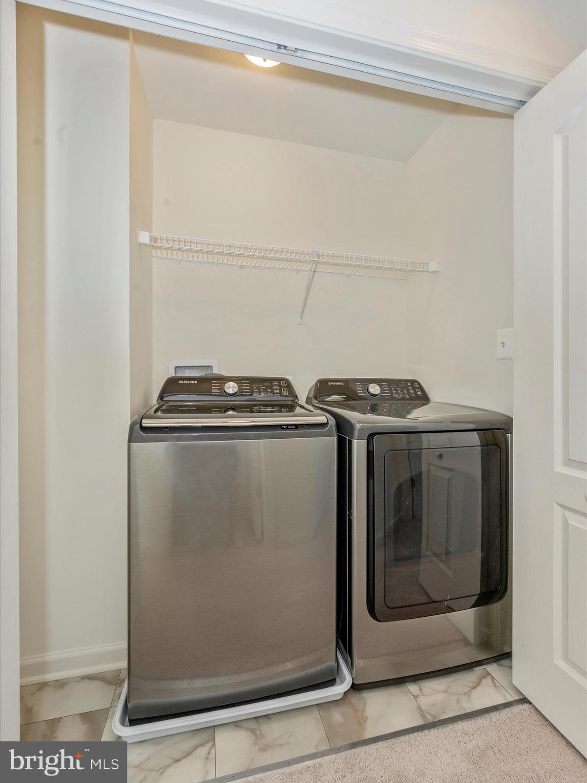 WHISPERING PINES - Residential