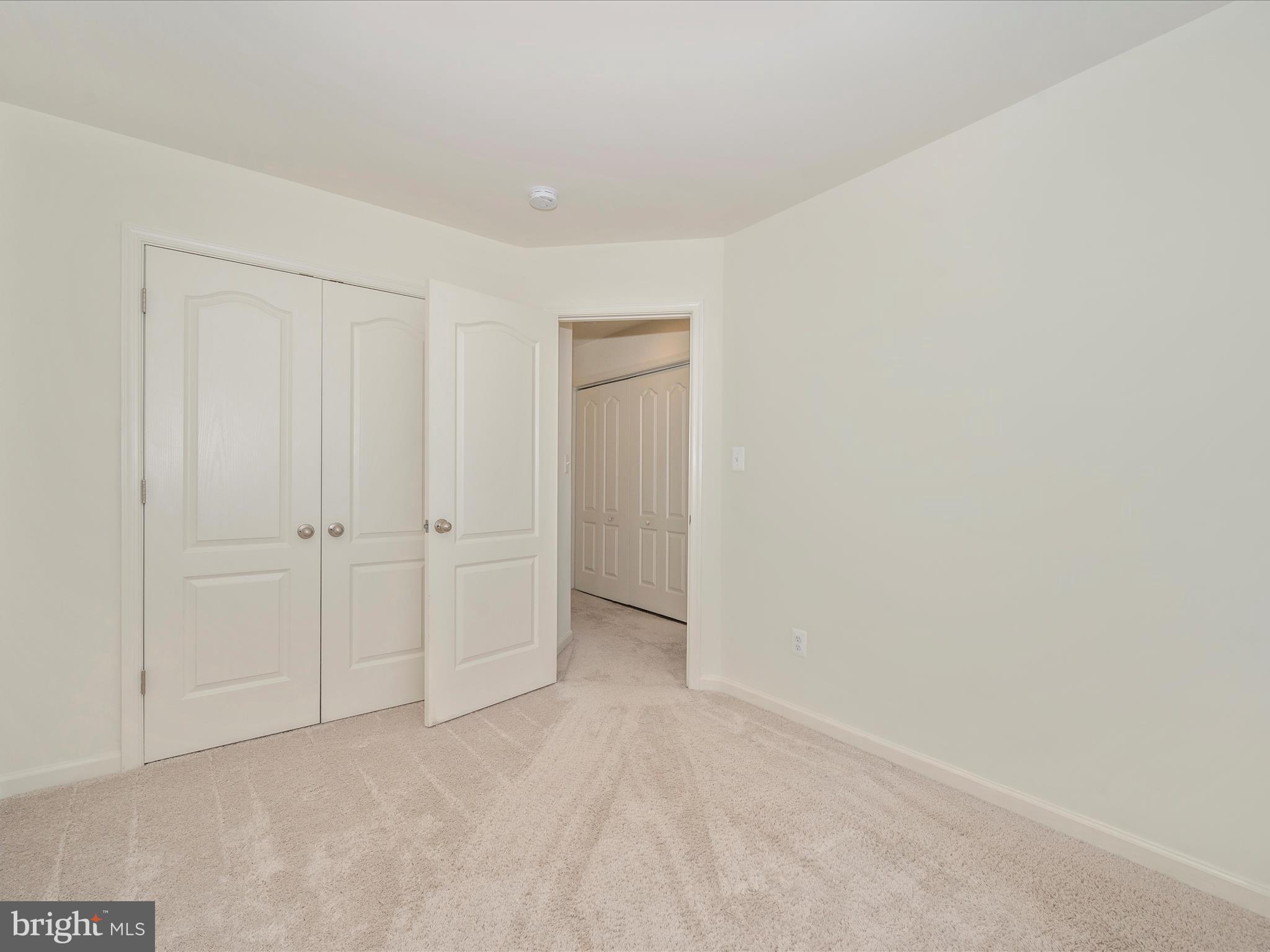 WHISPERING PINES - Residential