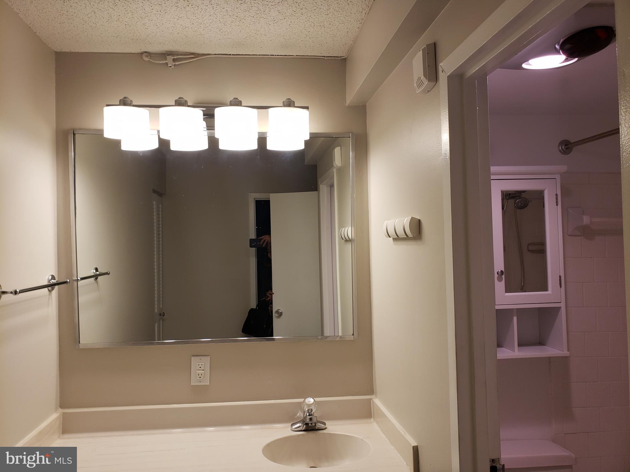 PARC EAST - Residential Lease