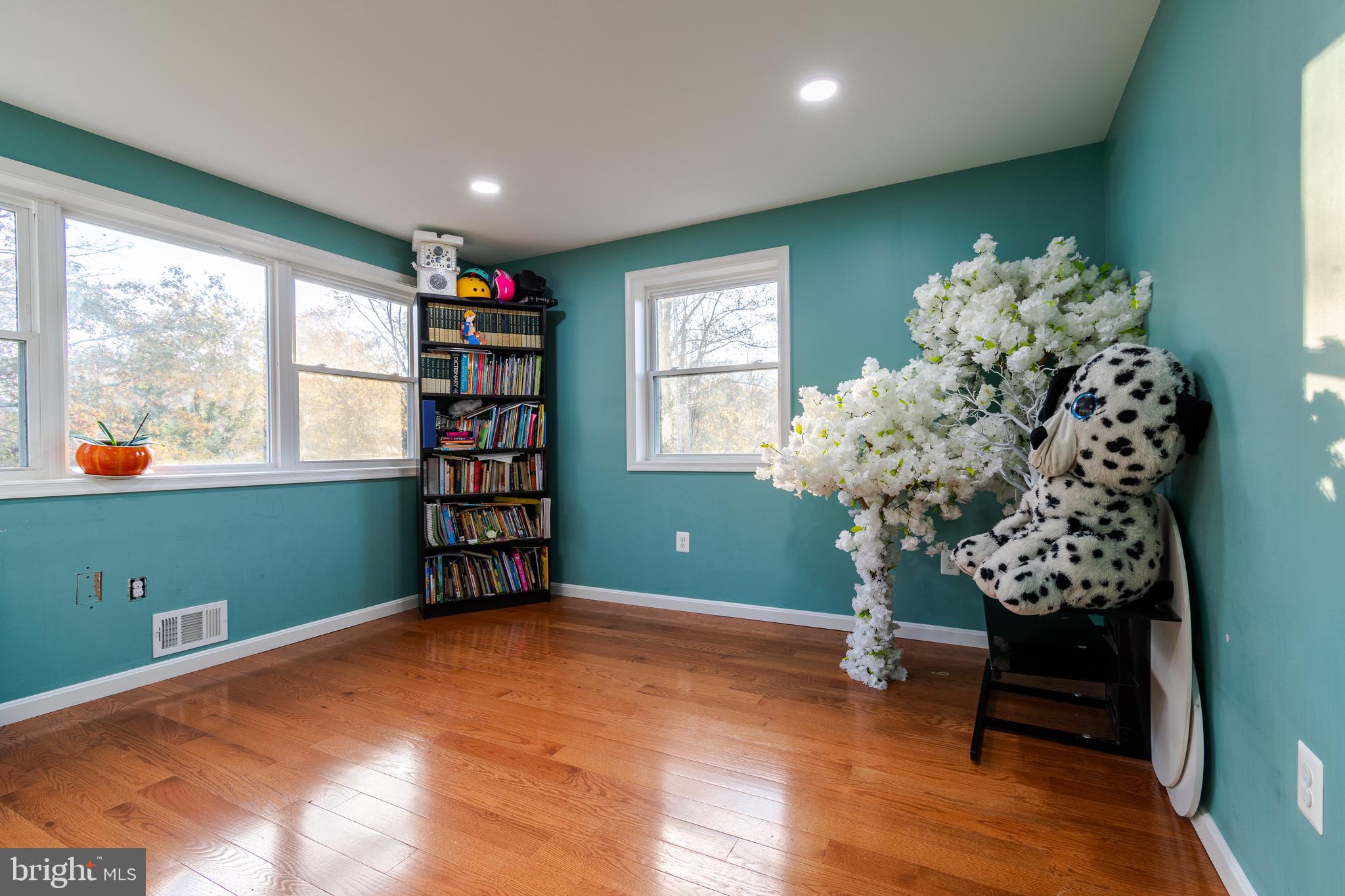 CALTOR MANOR - Residential