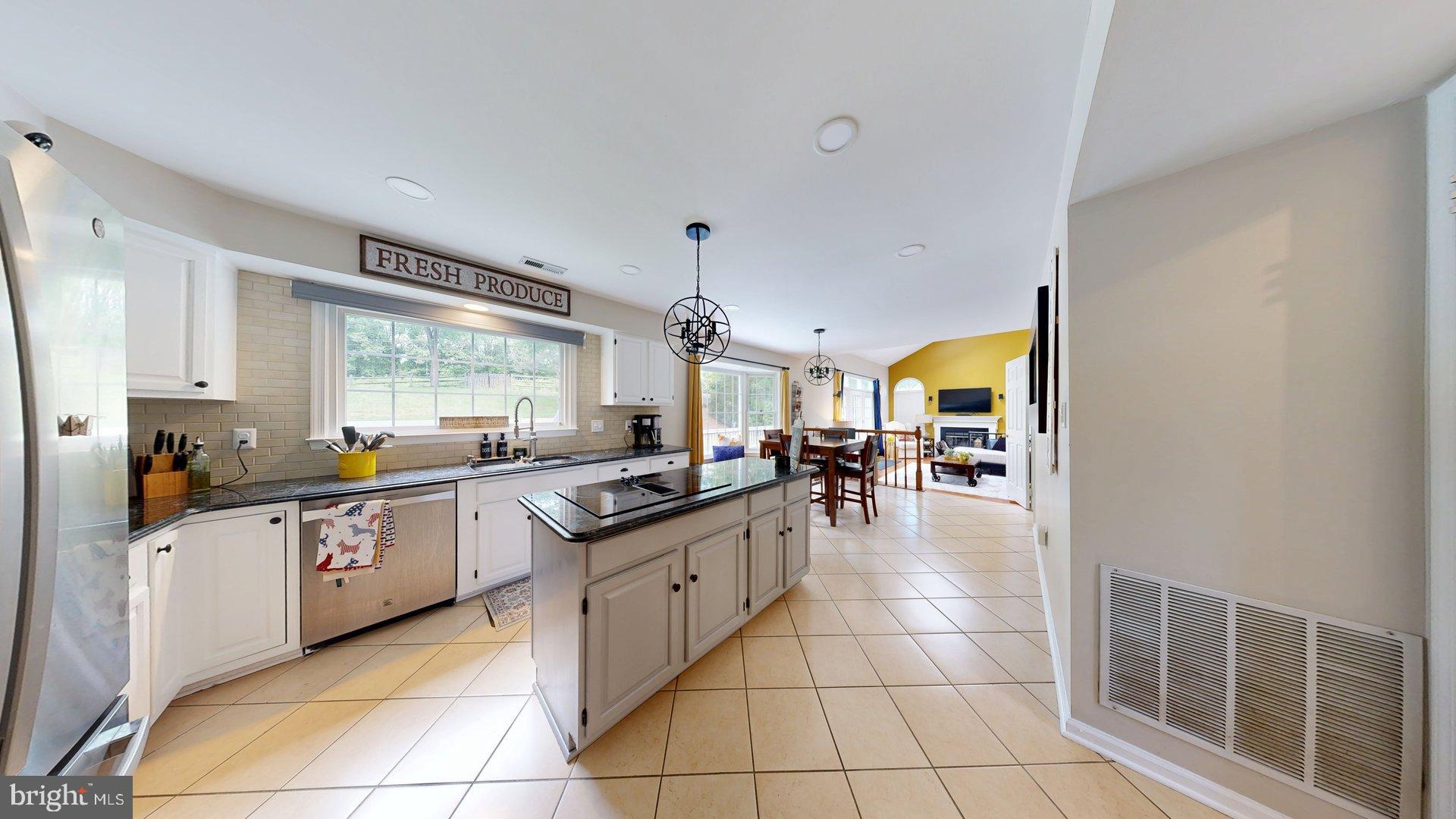 GUNNERS LAKE VILLAGE - Residential