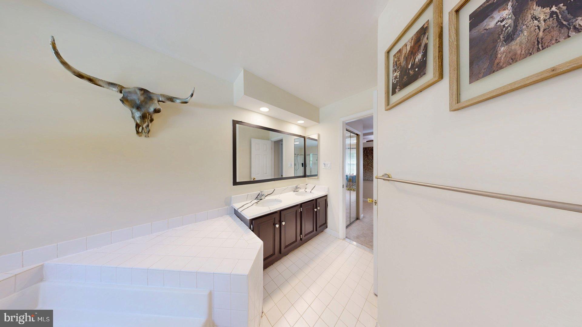 GUNNERS LAKE VILLAGE - Residential
