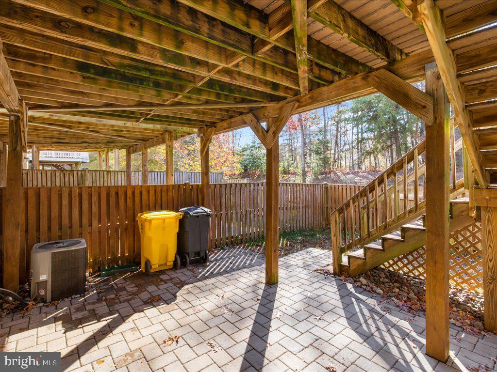 TANYARD SPRINGS - Residential