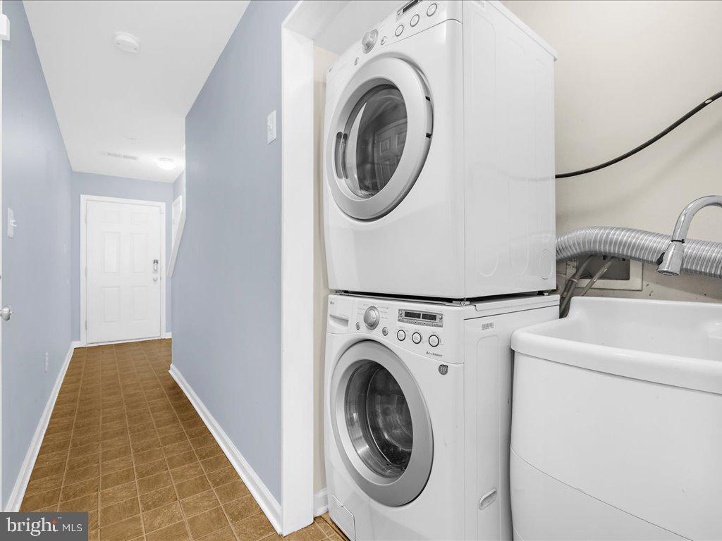 TANYARD SPRINGS - Residential