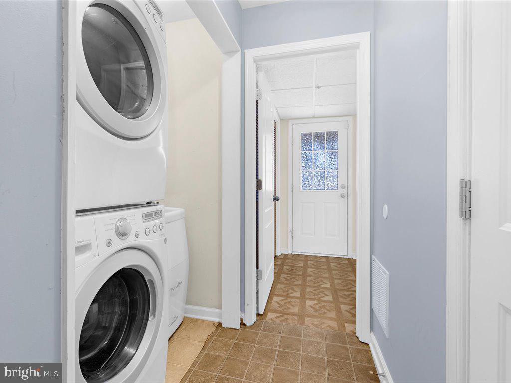 TANYARD SPRINGS - Residential