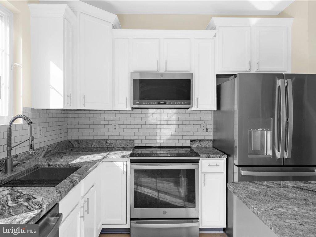 TANYARD SPRINGS - Residential