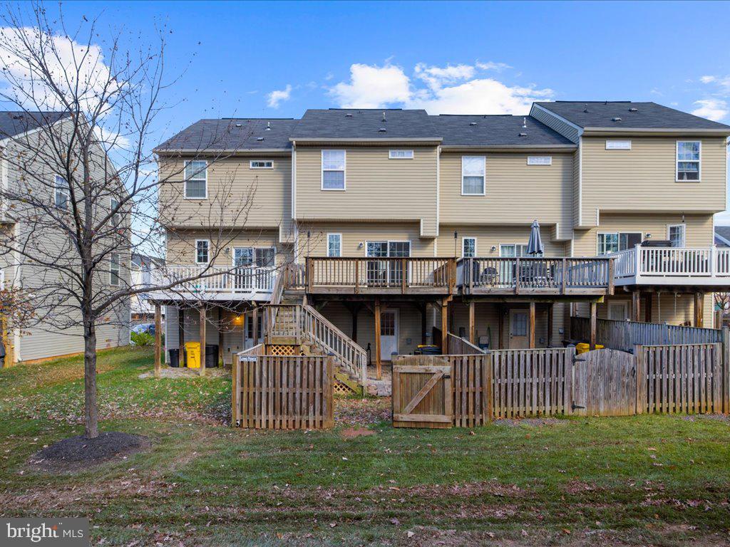 TANYARD SPRINGS - Residential