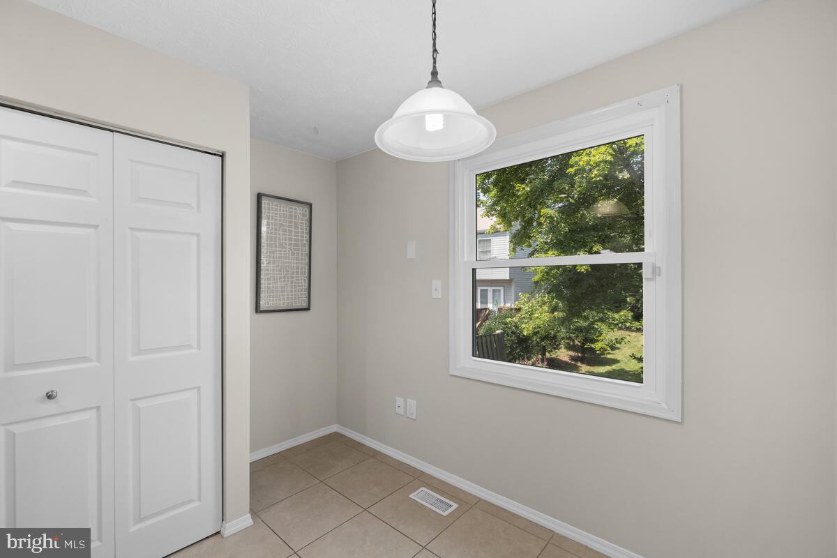 GUNNERS LAKE VILLAGE - Residential