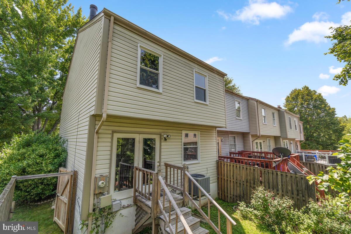 GUNNERS LAKE VILLAGE - Residential