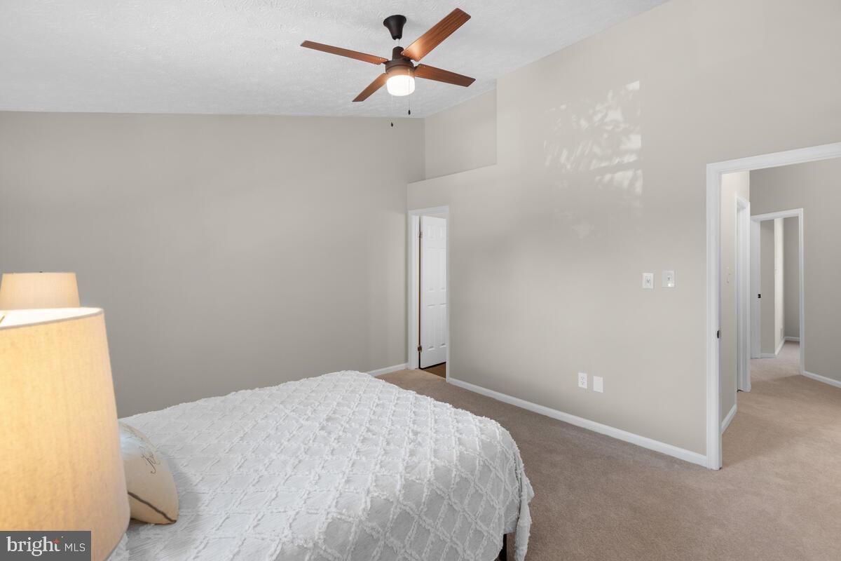 GUNNERS LAKE VILLAGE - Residential