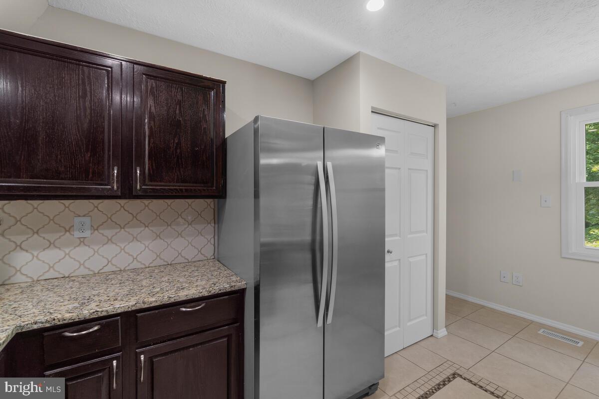 GUNNERS LAKE VILLAGE - Residential