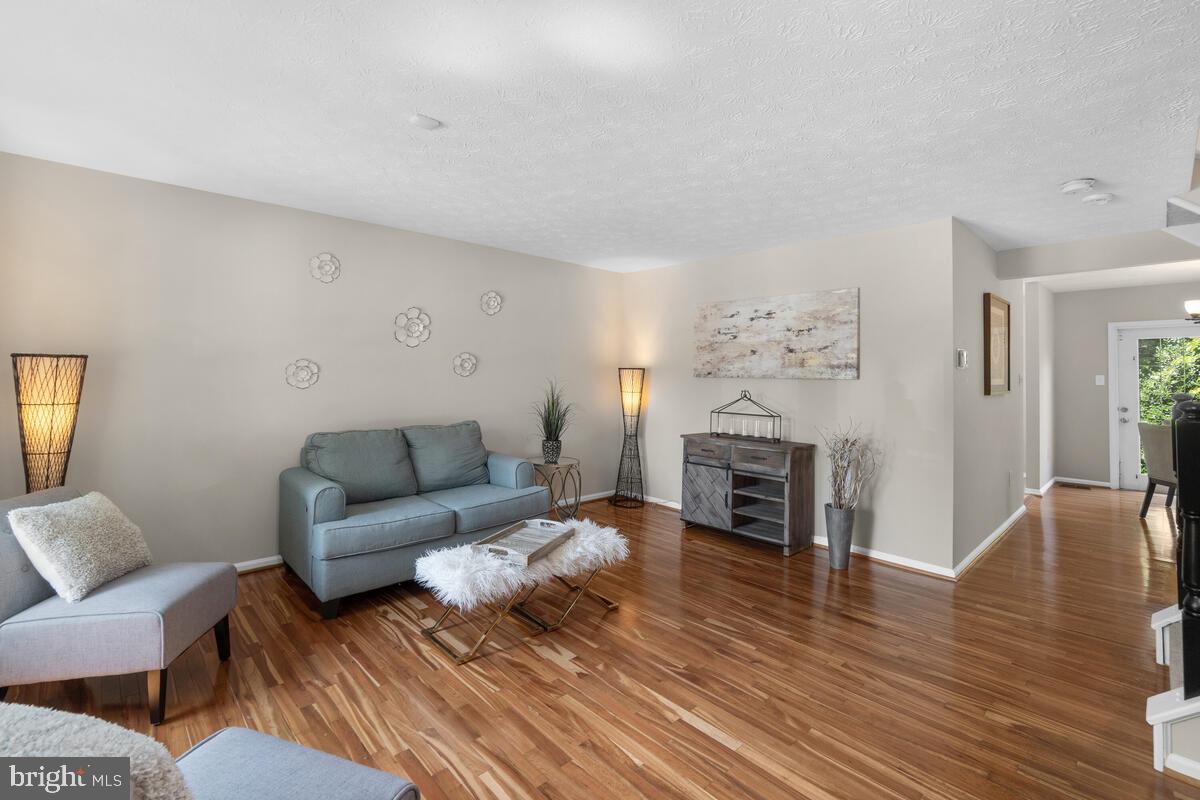 GUNNERS LAKE VILLAGE - Residential