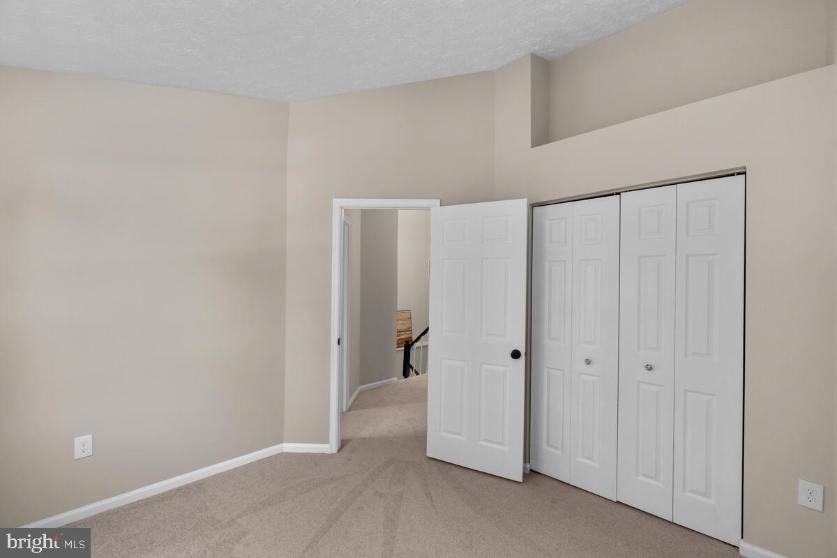 GUNNERS LAKE VILLAGE - Residential