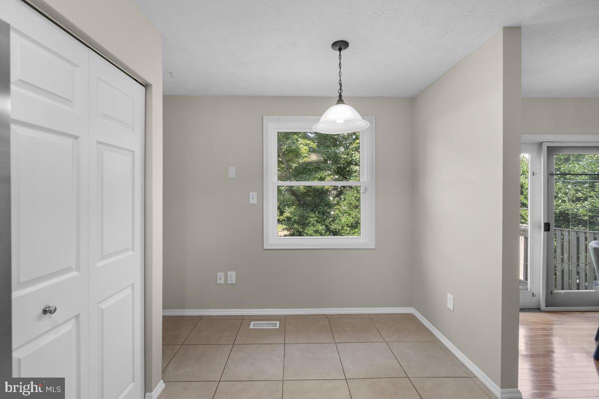 GUNNERS LAKE VILLAGE - Residential