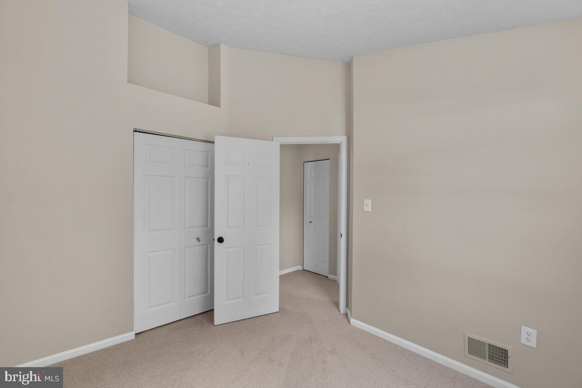 GUNNERS LAKE VILLAGE - Residential