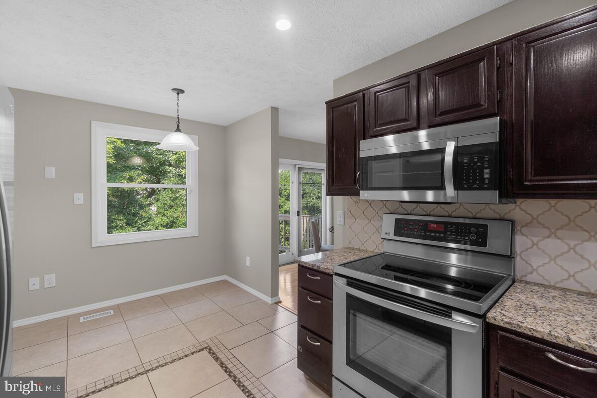 GUNNERS LAKE VILLAGE - Residential