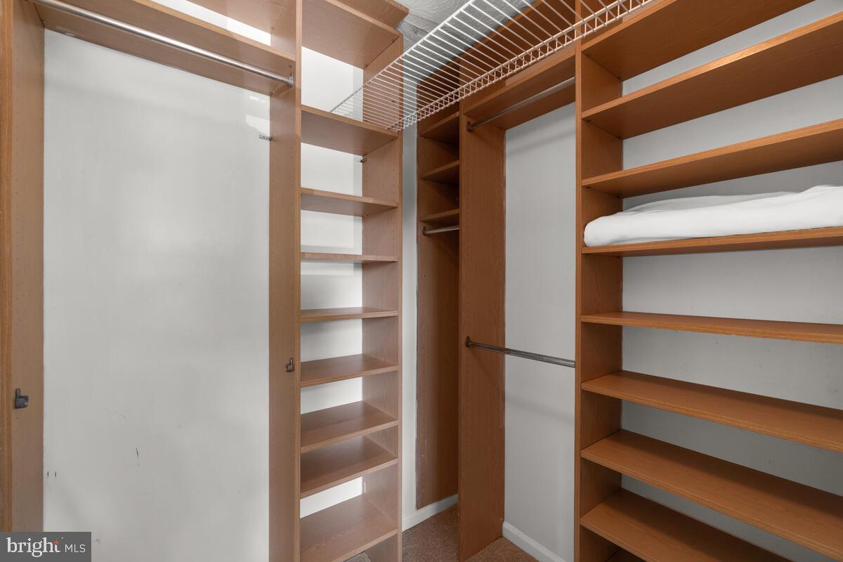 GUNNERS LAKE VILLAGE - Residential